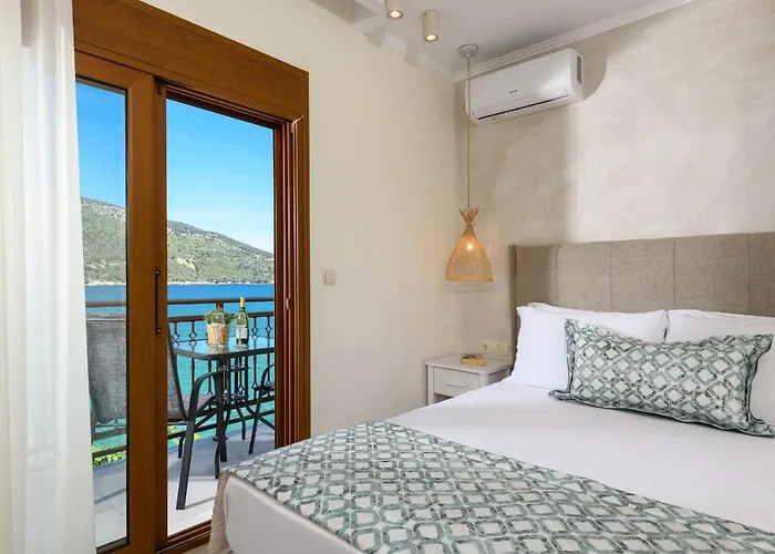 Oda ve Kahvaltı Faros View